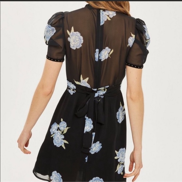 Topshop studded puff sleeve black dress with blue flowers - Picture 2 of 6